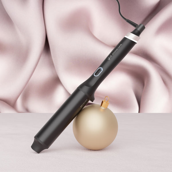 ghd Chronos Curve Max Wand Festive Gift Set (38mm Barrel) in Black