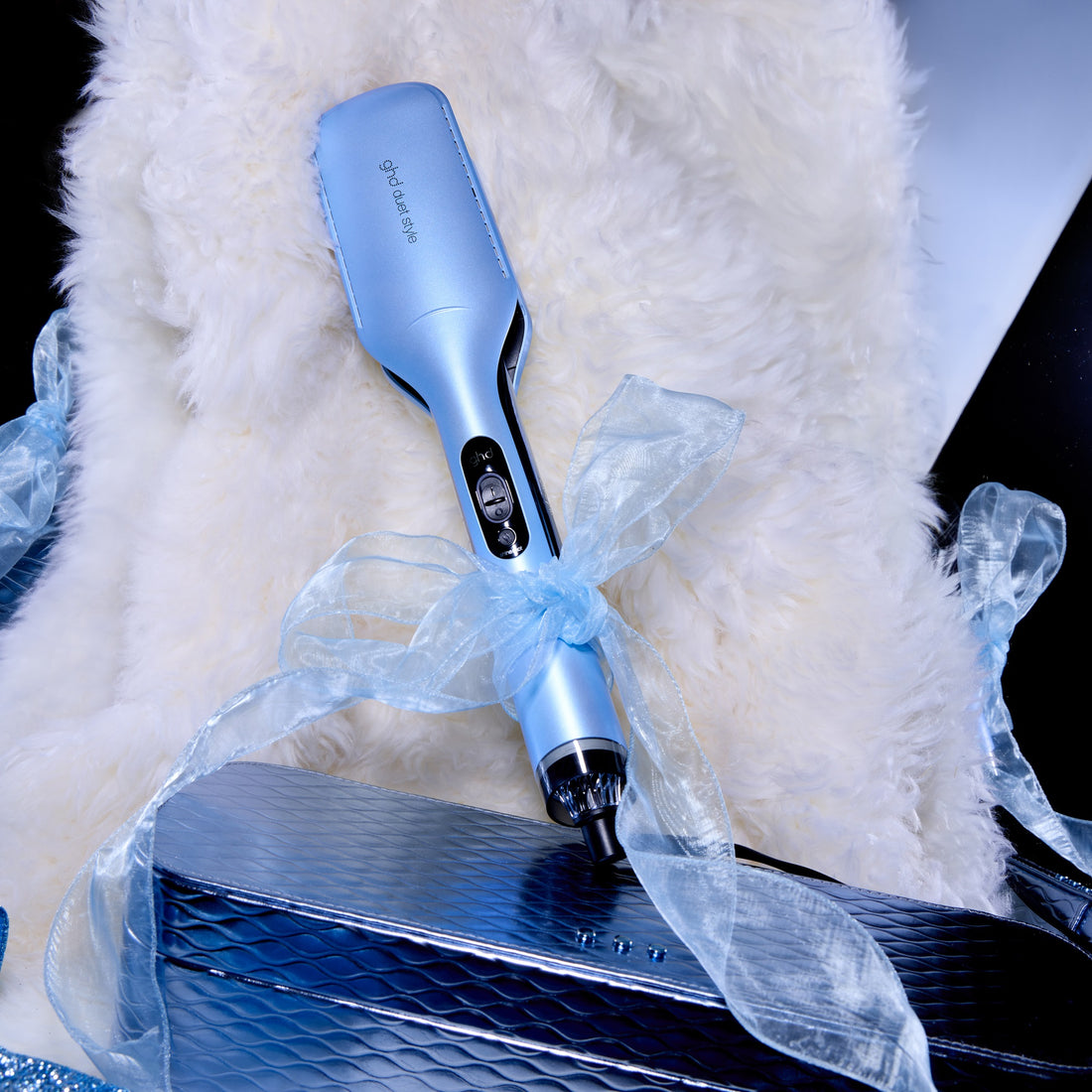 ghd Duet Style Limited-Edition Gift Set - 2-in-1 Hot Air Styler in Icy Blue