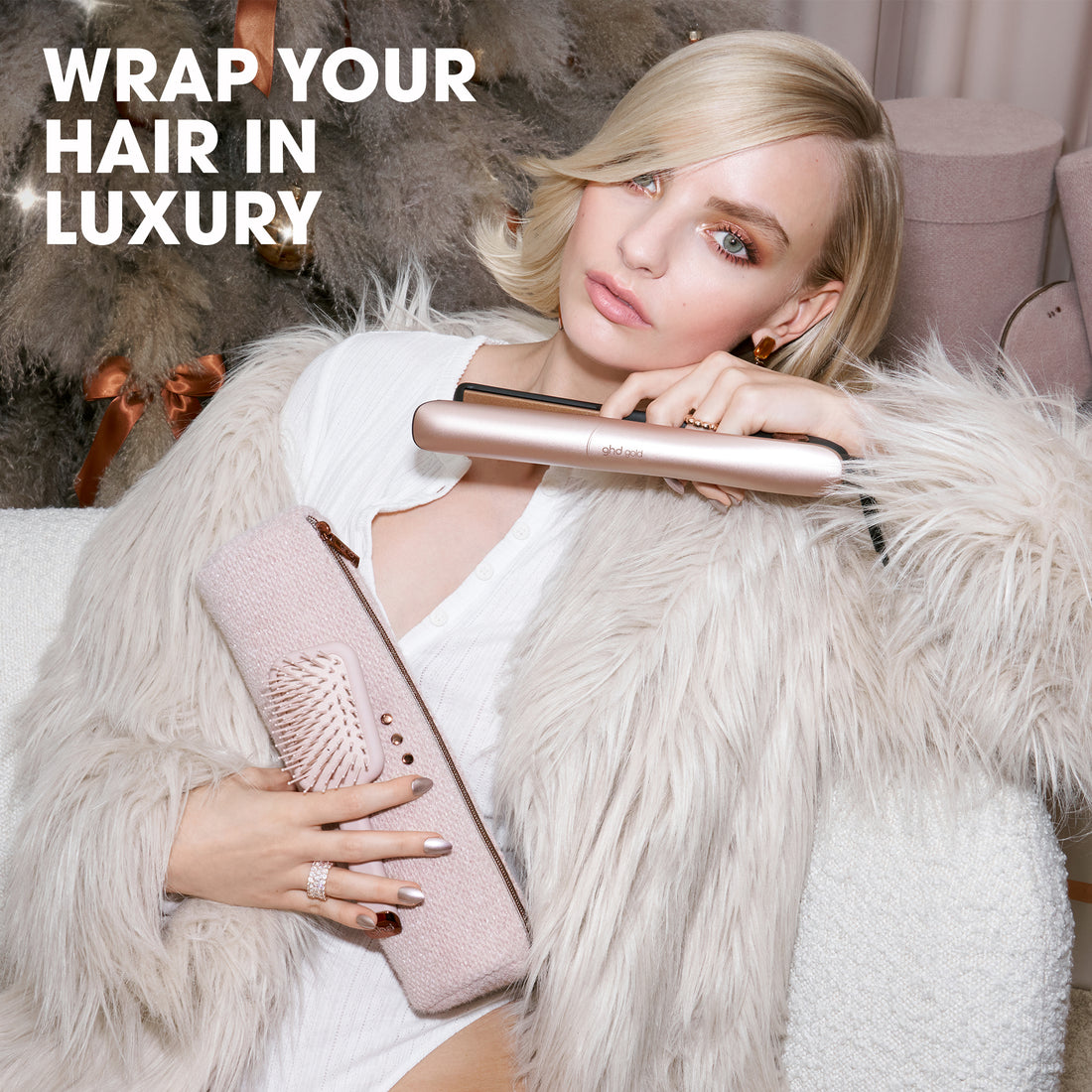 ghd Gold® Hair Straightener Festive Gift Set in Cashmere Beige