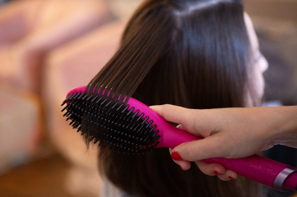 ghd Glide Hot Brush – Pink Charity Edition