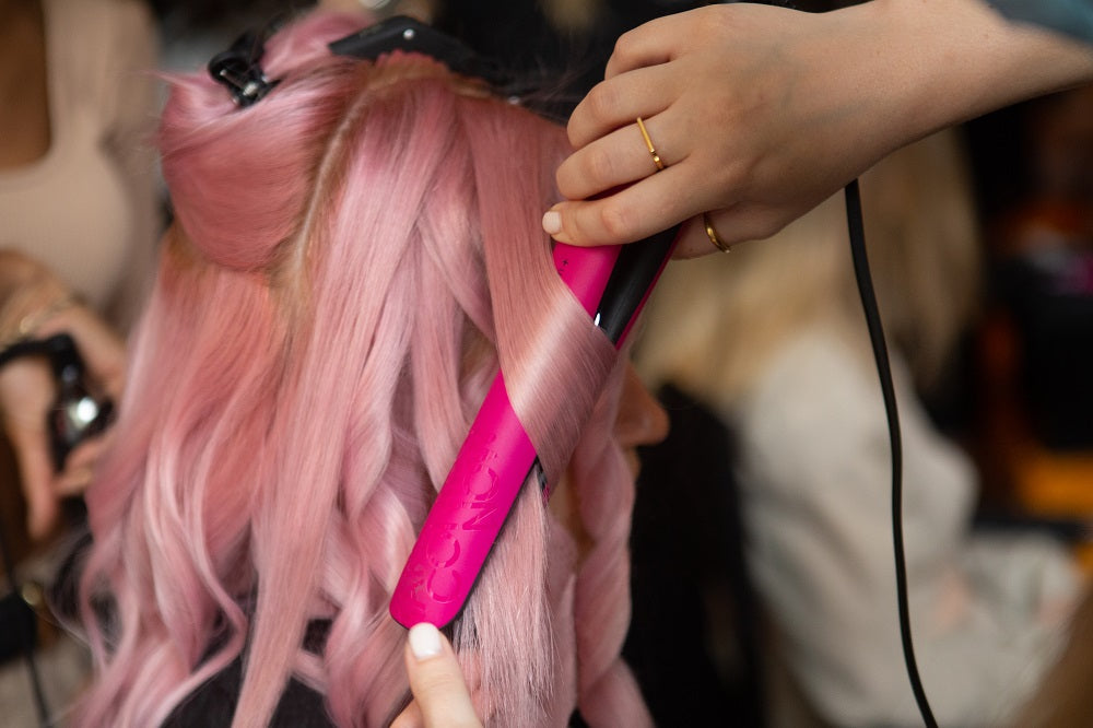ghd Platinum+ Hair Straightener – Pink Charity Edition